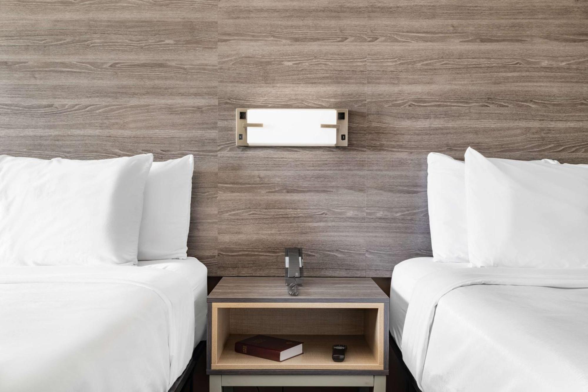 Baymont By Wyndham Commerce Ga Near Tanger Outlets Mall Екстериор снимка
