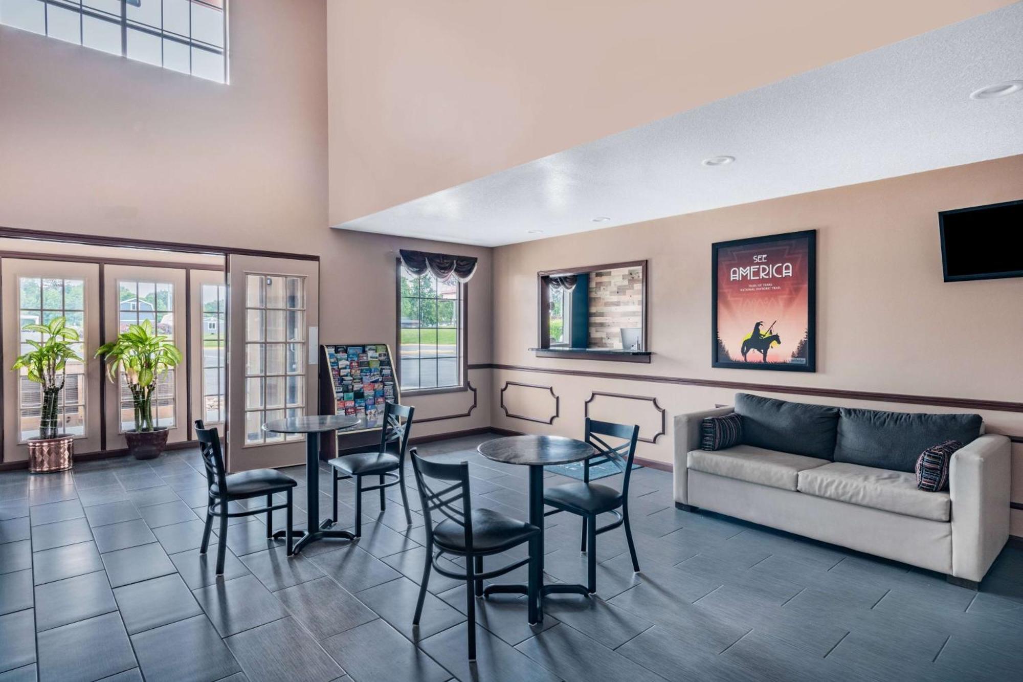 Baymont By Wyndham Commerce Ga Near Tanger Outlets Mall Екстериор снимка
