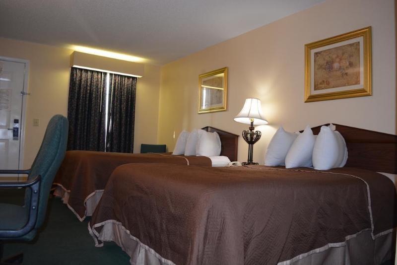 Baymont By Wyndham Commerce Ga Near Tanger Outlets Mall Екстериор снимка